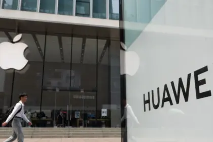 108028166 1725271707657 Gettyimages 2169269083 Huawei Apple Store In Shanghai